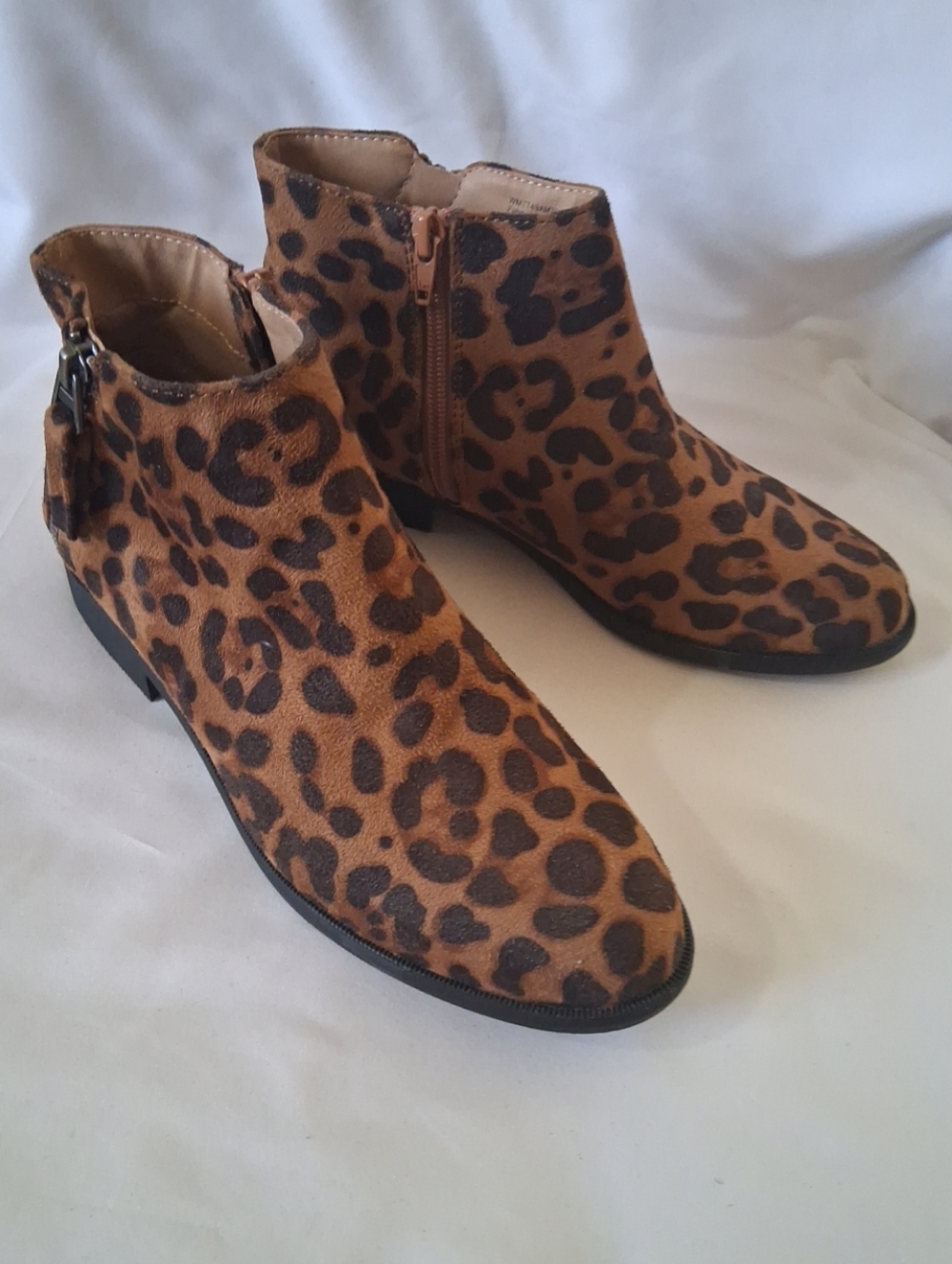 Time and Tru-Leopard Print Ankle Booties - Tan and Black. Size 7
